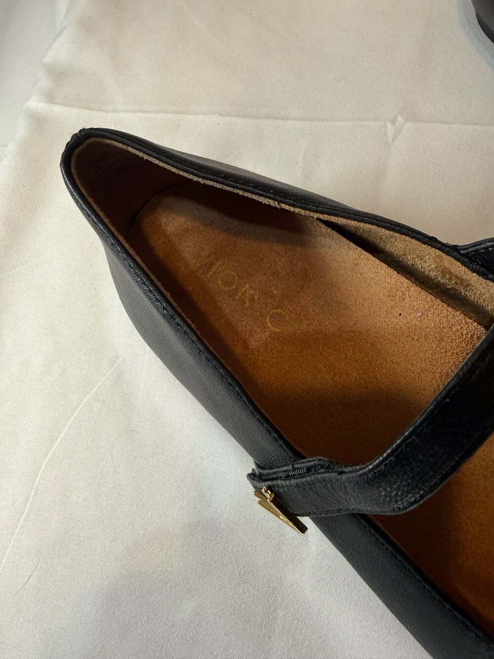 Vionic Alameda Leather Square Toe Mary Jane Flats - Picture 3 of 6